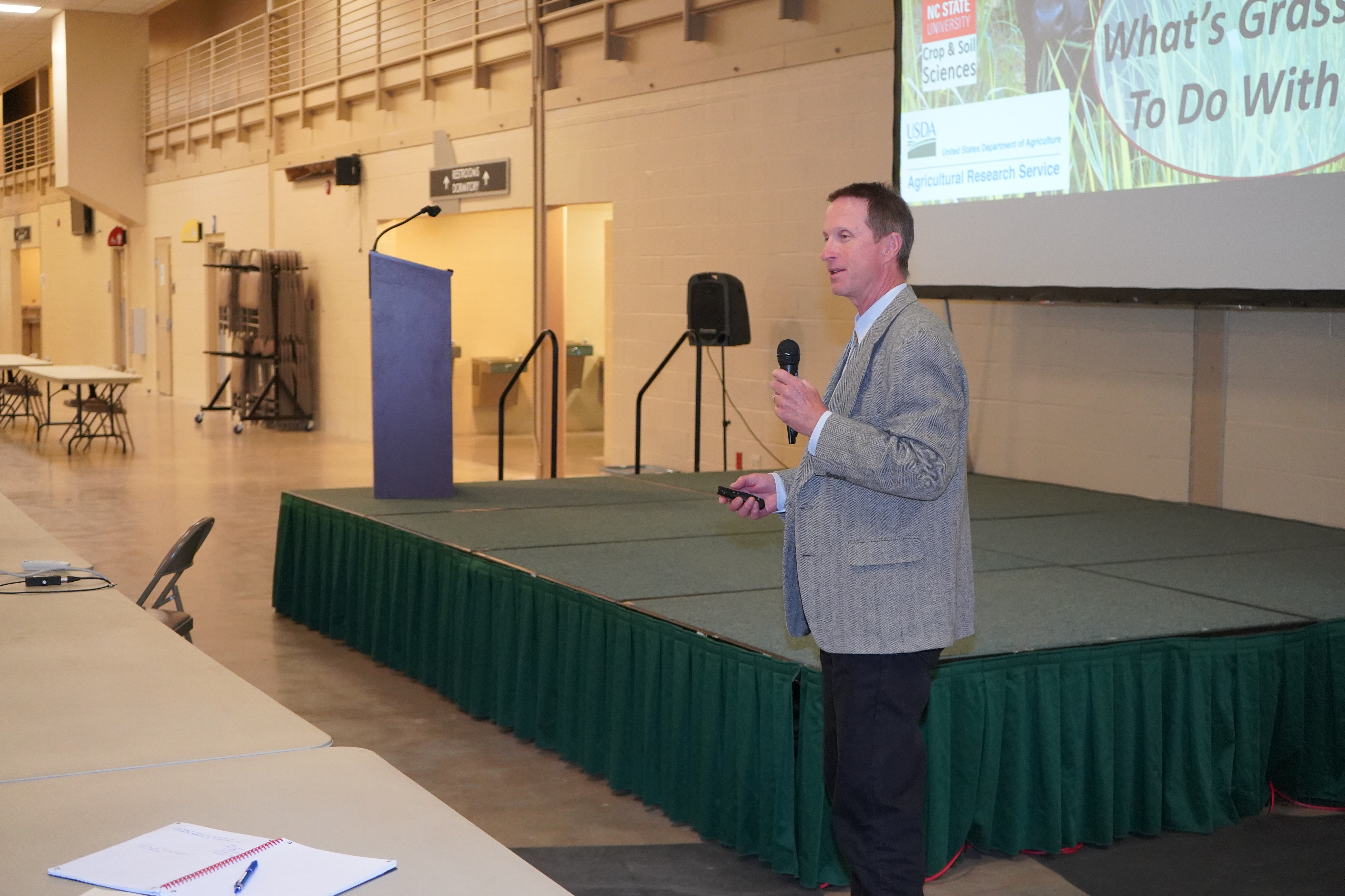  Carbon credits focus of forage meeting 